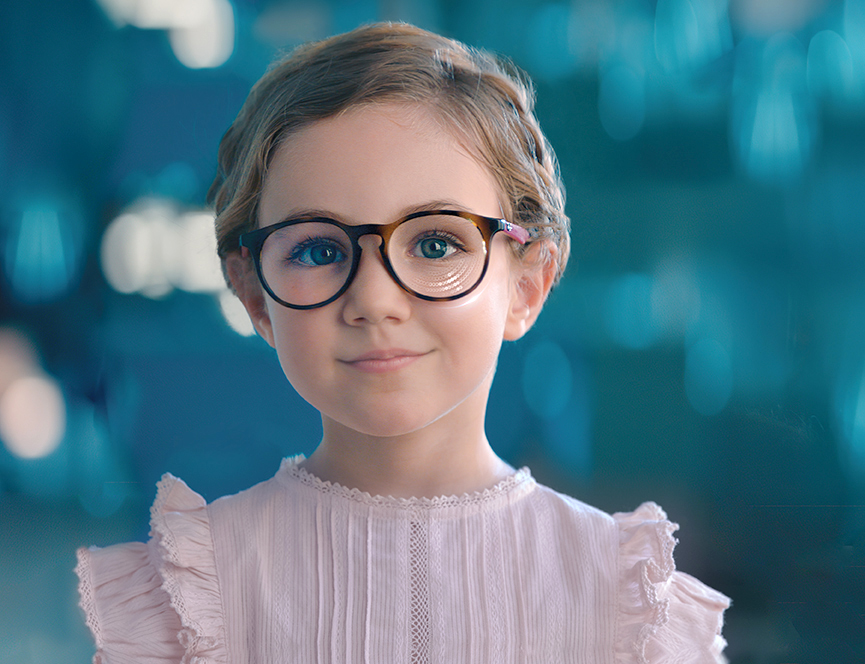 PREMYOM, une recherche premium pour contrer l’épidémie de myopie 2 STELLEST GIRL vertical noFX